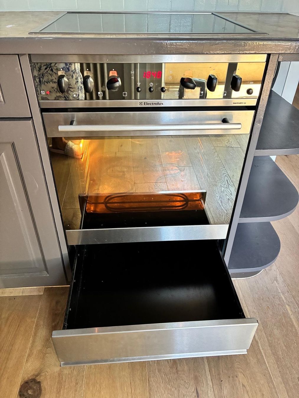 Electrolux Herde: Kochherd mit Backofen – Gebraucht aus Kerzers von Verso72 1