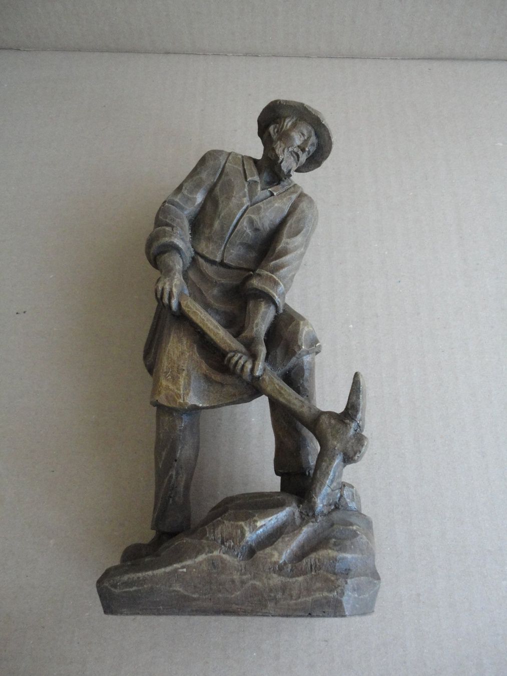 Figuren: Holzfigur - Arbeiter mit Pickel – Gebraucht aus zürich von parts5060 5