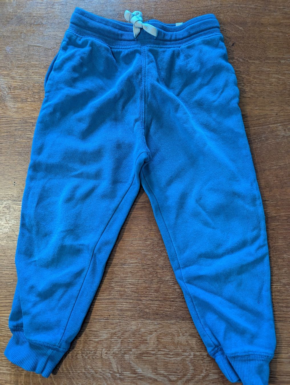 H&M Pantaloni: H&M Jogging/Trainer Hose, 104 – Usato da Bern venduto da Zorro333