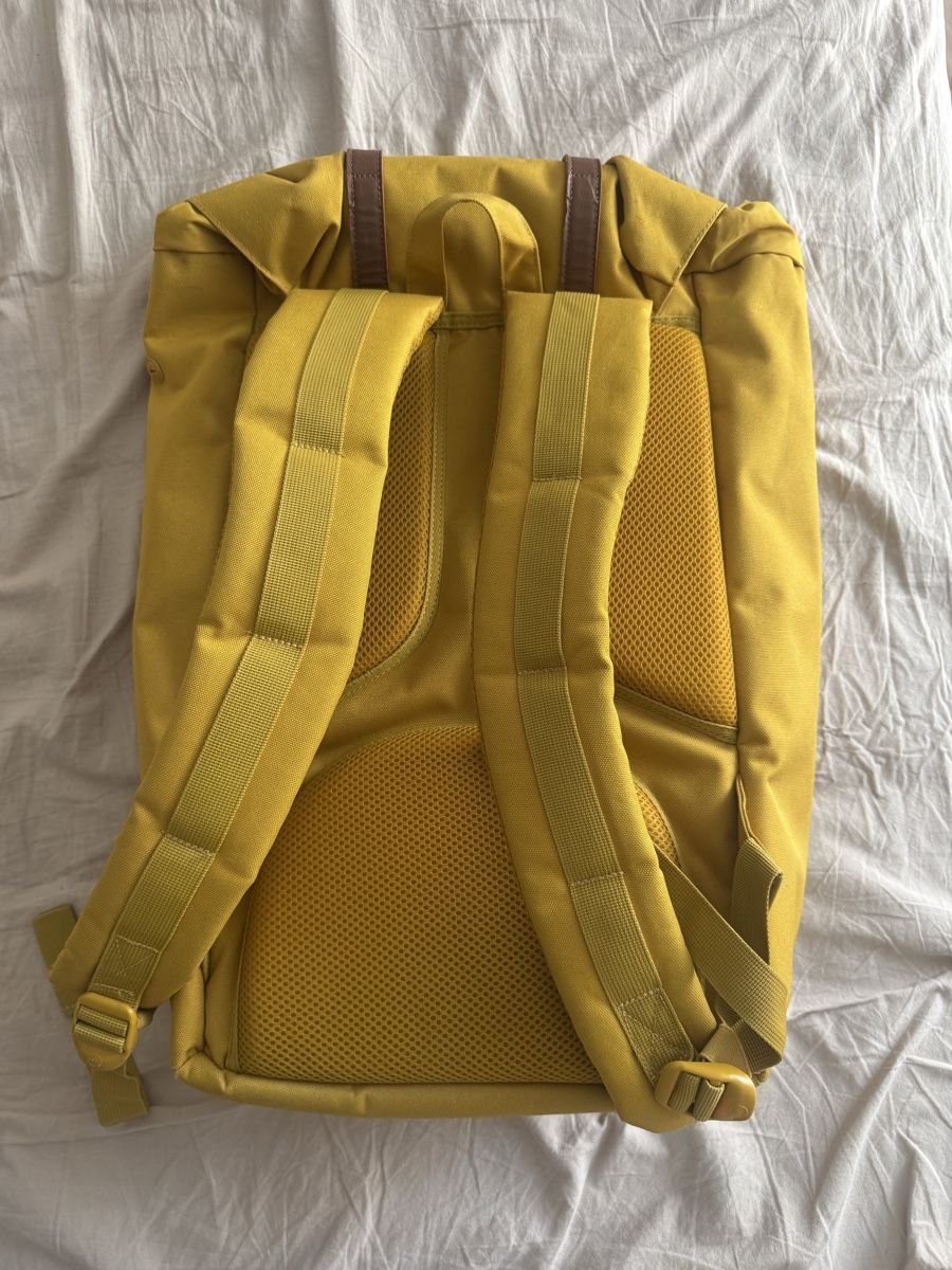 Herschel Zaini: Herschel Backpack Yellow 25L good condition – Usato da Bern venduto da kac_f6fr 3