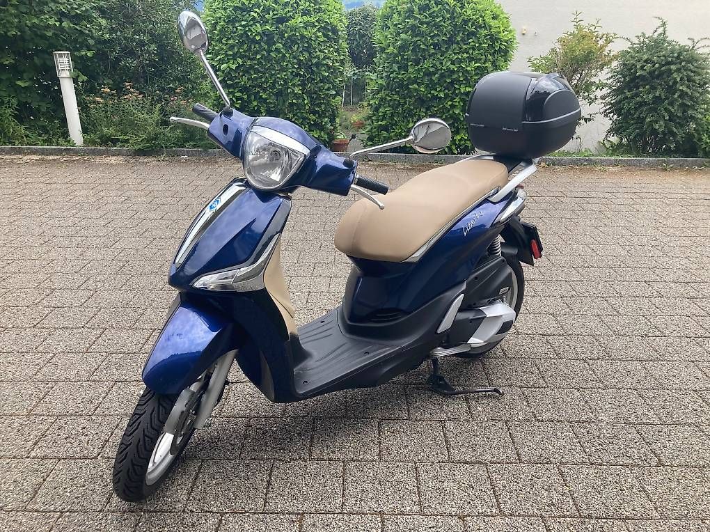 Scooters: Piaggio Liberty 125 iGet ABS – Gebraucht aus Jona von Jumaijra