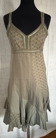Romantisches Sommerkleid aus Baumwolle Gr. 34