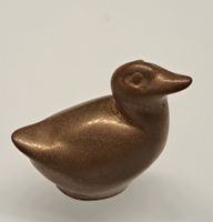 1 kleine Ente –könnte aus Stein, Marmor, o. was anderem sein