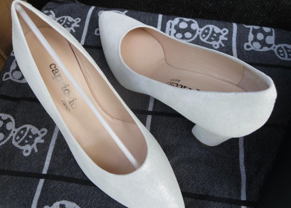 Chaussures femmes: Abendschuhe von CAPRICCIO Gr.38 – D'occasion à Pfungen par Outlet64 1
