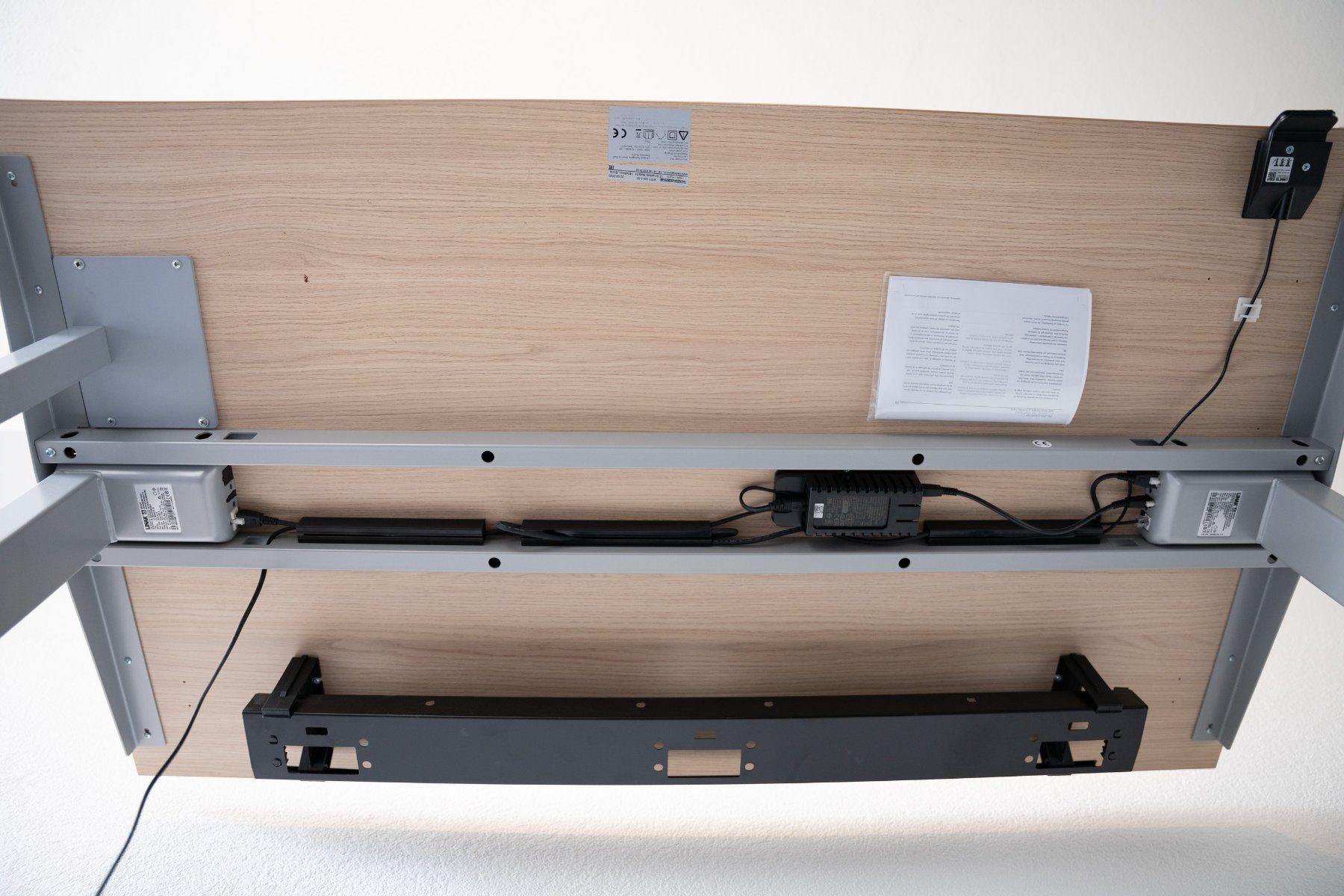 Scrivanie: Sitz-/Stehtisch Tradingzone Smartline 140x80 cm – Usato da Dietlikon venduto da phi_j5l6 4