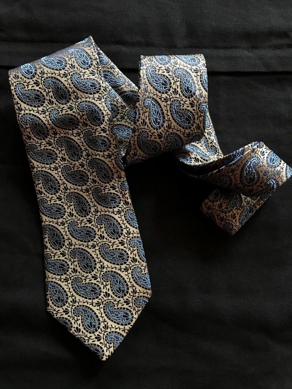 Etro Cravatte: Cravate ETRO, dessin Paisley, 100% soie – Nuovo (secondo la descrizione) da Morges venduto da sandy069