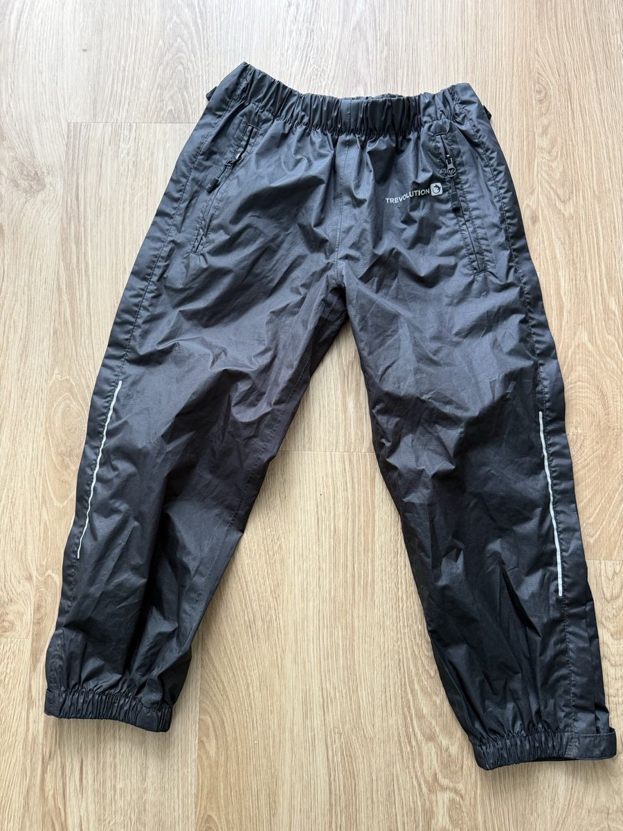 Trevolution Pantaloni: Trevolution Regenhose Gr.140 – Usato da Sarnen venduto da Pinoccio6