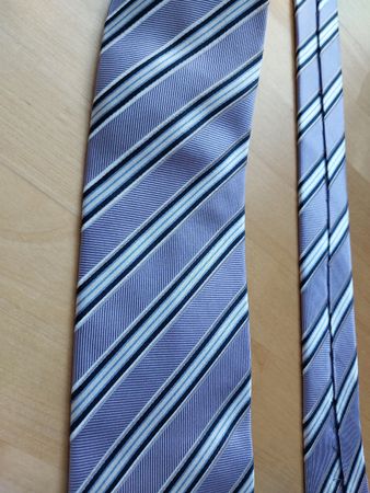 Maddison Seidenkrawatte gestreift, violette Guter Zustand 👔
