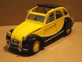 Citroen 2CV Charleston  Angoulème Troc 2CV - Solido 1/18