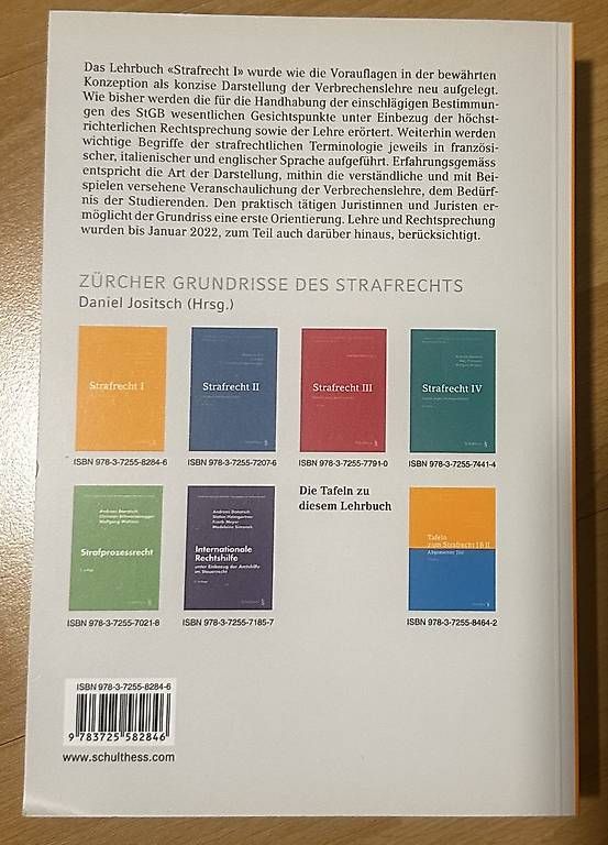 Libri: Strafrecht I (PrintPlu§) – Usato da Baar venduto da AlisaBXX 1