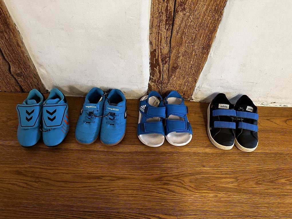Schuhe für Jungen: Schuhe Grösse 28 – Gebraucht aus Hirzel von Bkuenzli