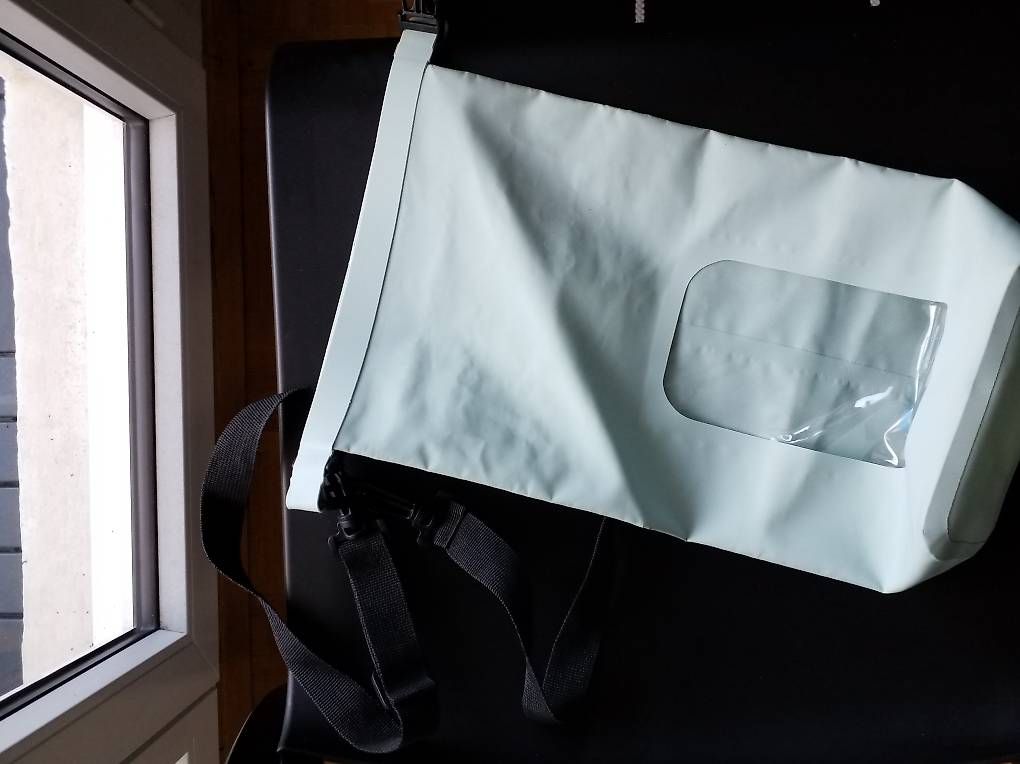 Borse: Aarebag Small Kleine Schwimmtasche – Usato da Bern venduto da Bluepop