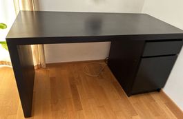 Schreibtisch schwarz mit Schublade und Fach gebraucht