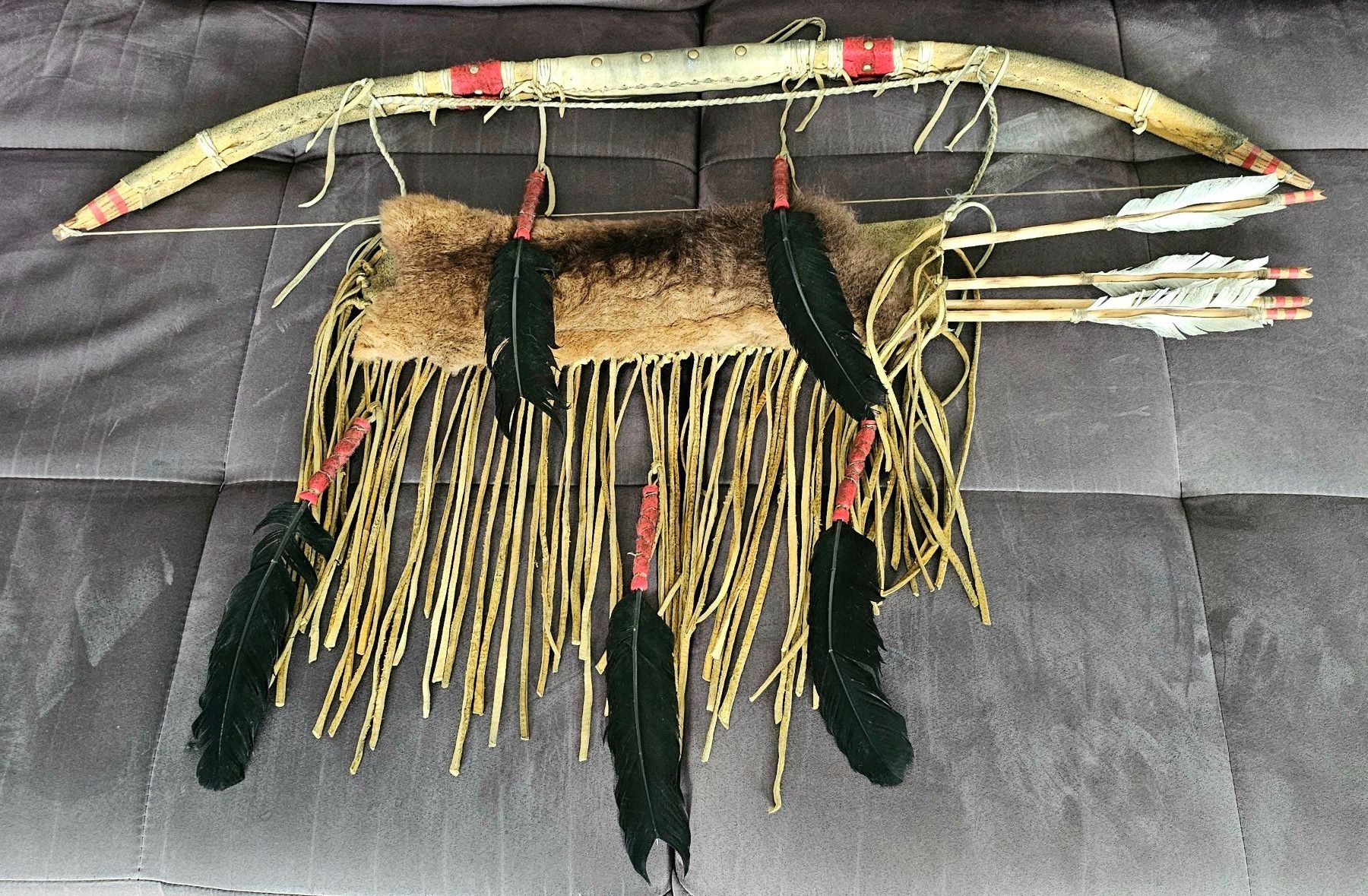 Tiro con l'arco: Original indianischer Bogen mit Pfeilen, handarbeit. – Usato da Neuhausen venduto da Senna4 1