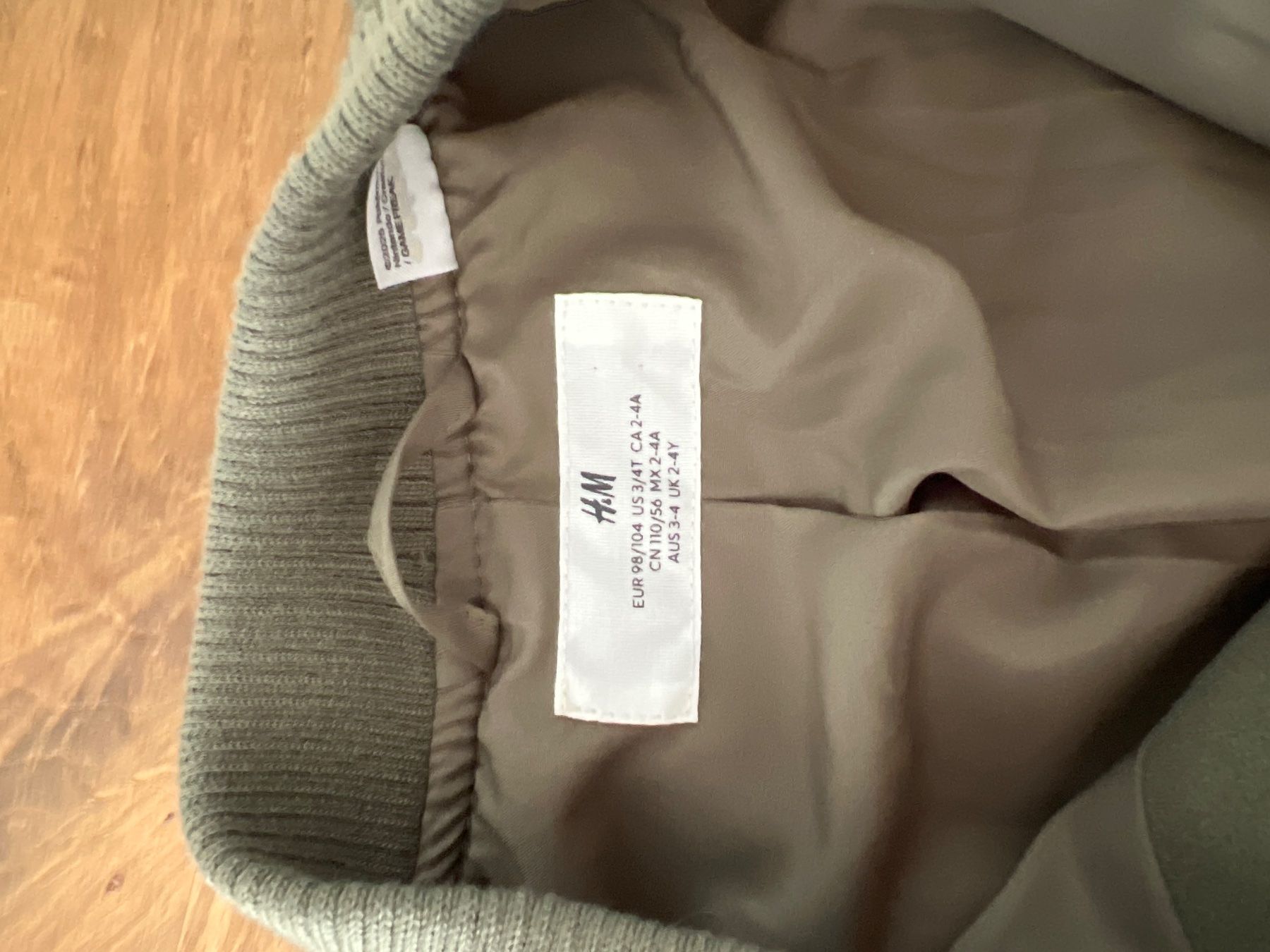 H&M Jacken & Mäntel: Giacca Pokemon – Neu (gemäss Beschreibung) aus Minusio von bio_z7yv 2