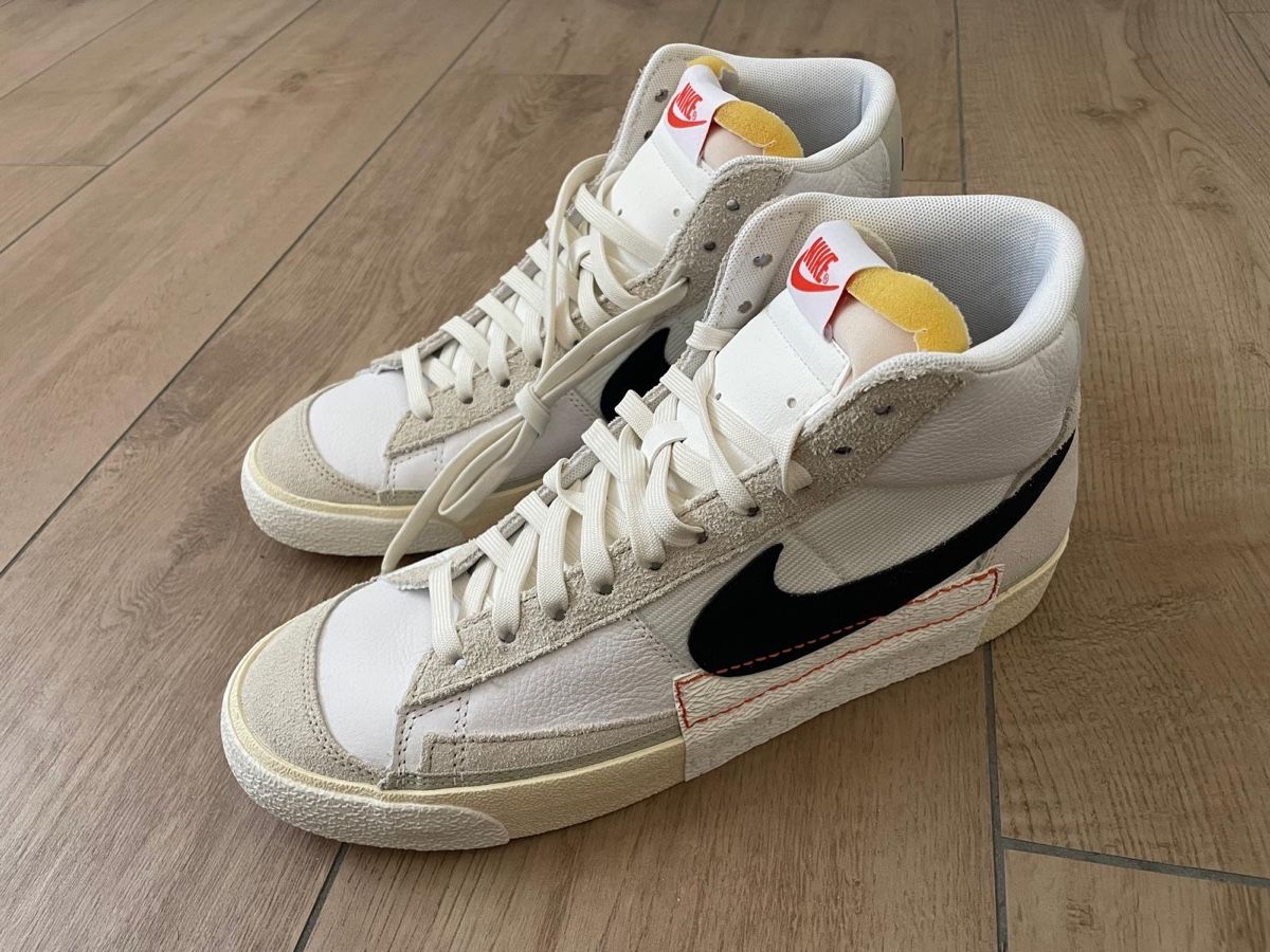 Nike Scarpe da uomo: Nike Blazer Mid '77 Jumbo, Grösse 44, Neu – Nuovo (secondo la descrizione) da Waltenschwil venduto da kneda