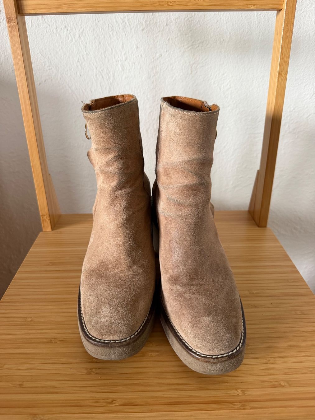 Damenschuhe: Stiefeletten Wildleder beige 39 – Gebraucht aus Bolligen von lunalena14 1