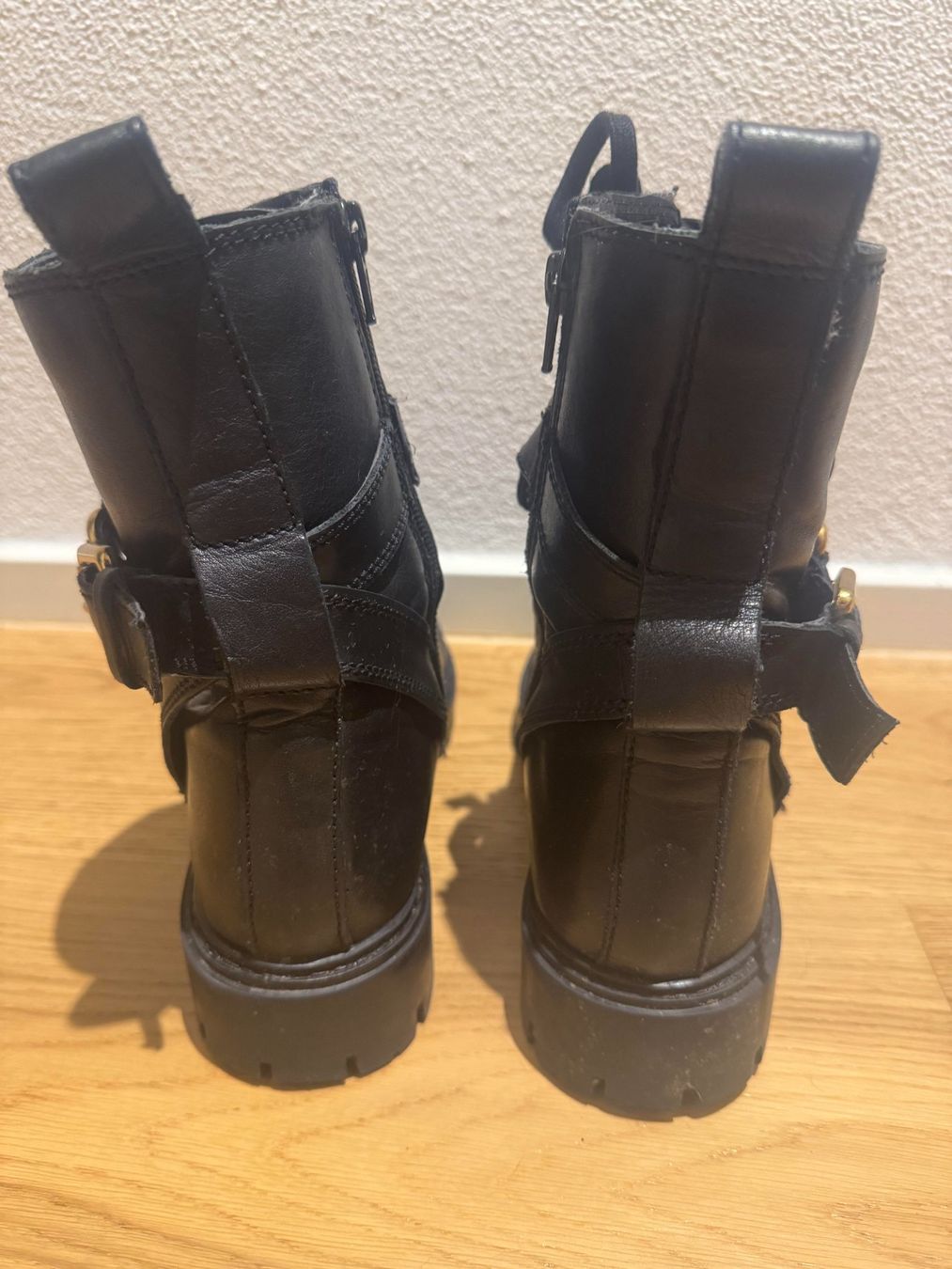 Mango Scarpe da donna: Ankle Boots Black - Mango - 37 – Usato da Zürich venduto da ped_8gnn 1