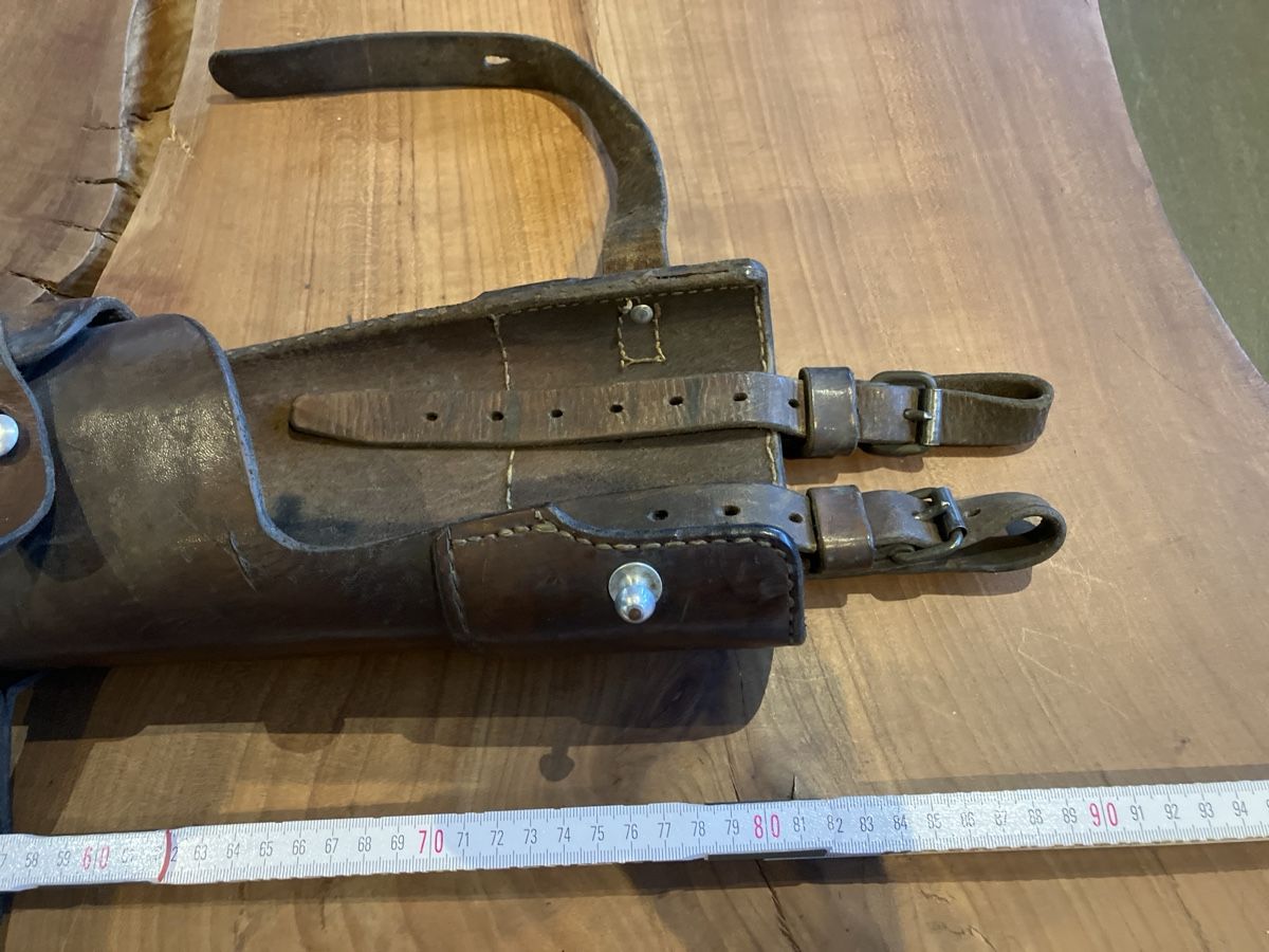 Fixations: Kavallerie-Gewehrfutteral  – D'occasion à Spiez par Miryam07 1