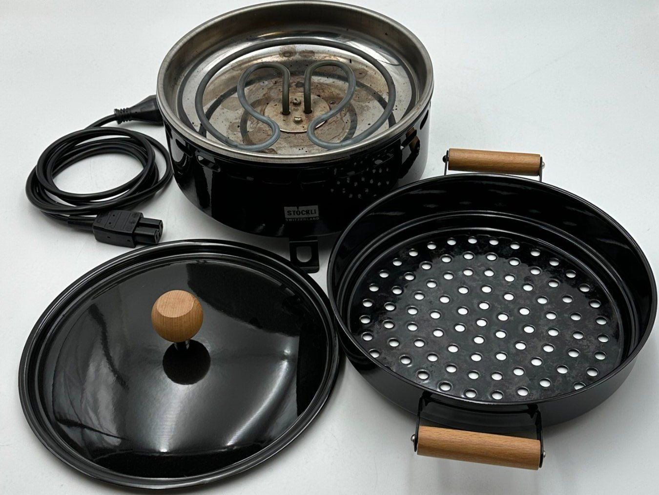 Stöckli Küchengeräte: Stöckli Multifuktionsgerät mit Grillplatte - Marroni – Gebraucht aus Luzern von Lager6640 2