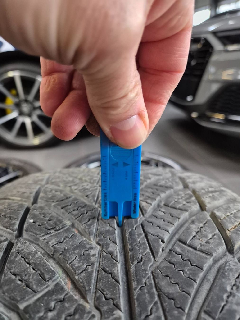 BMW Pneumatici & Ruote complete: Winterräder 18" BMW 545e – Usato da Winterthur venduto da WEWi-Ersatzteile 4