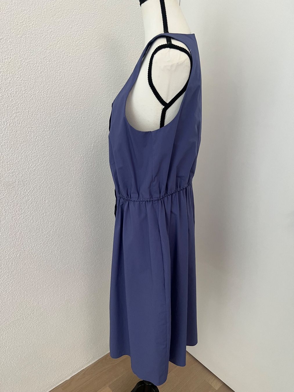 Armani Kleider: ARMANI Kleid – Neu und originalverpackt aus Zürich von ReStyle. 6