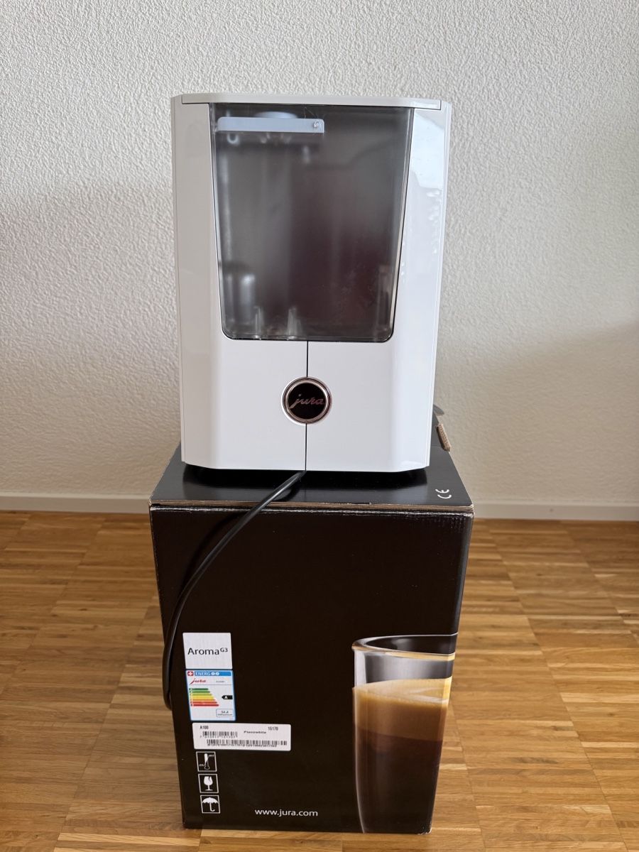 Jura Kaffeemaschinen & Espressomaschinen: Jura Vollautomat A 100 – Gebraucht aus Feusisberg von Mila1122 1