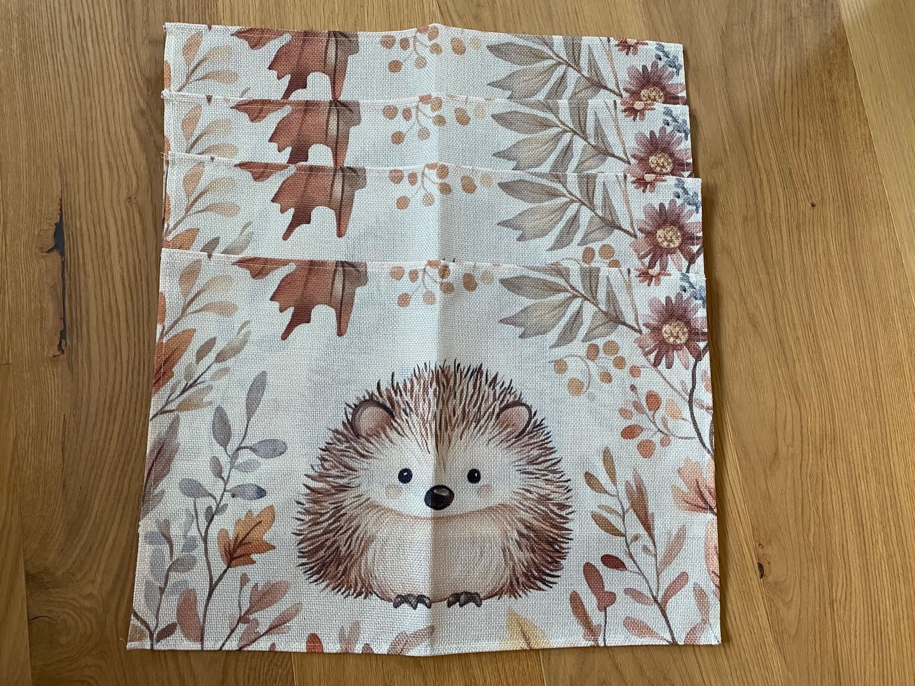 Set di tavolo e panche: 4x Tischset Igel Herbsz ca 45x30cm – Usato da Trachslau venduto da RetoM1982