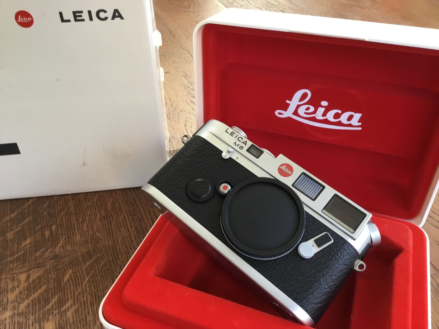 Leica Fotocamera: Leica M6 Classic 35mm Rangefinder Camera - Pristine! – Usato da Lausanne venduto da True_Bargain 8