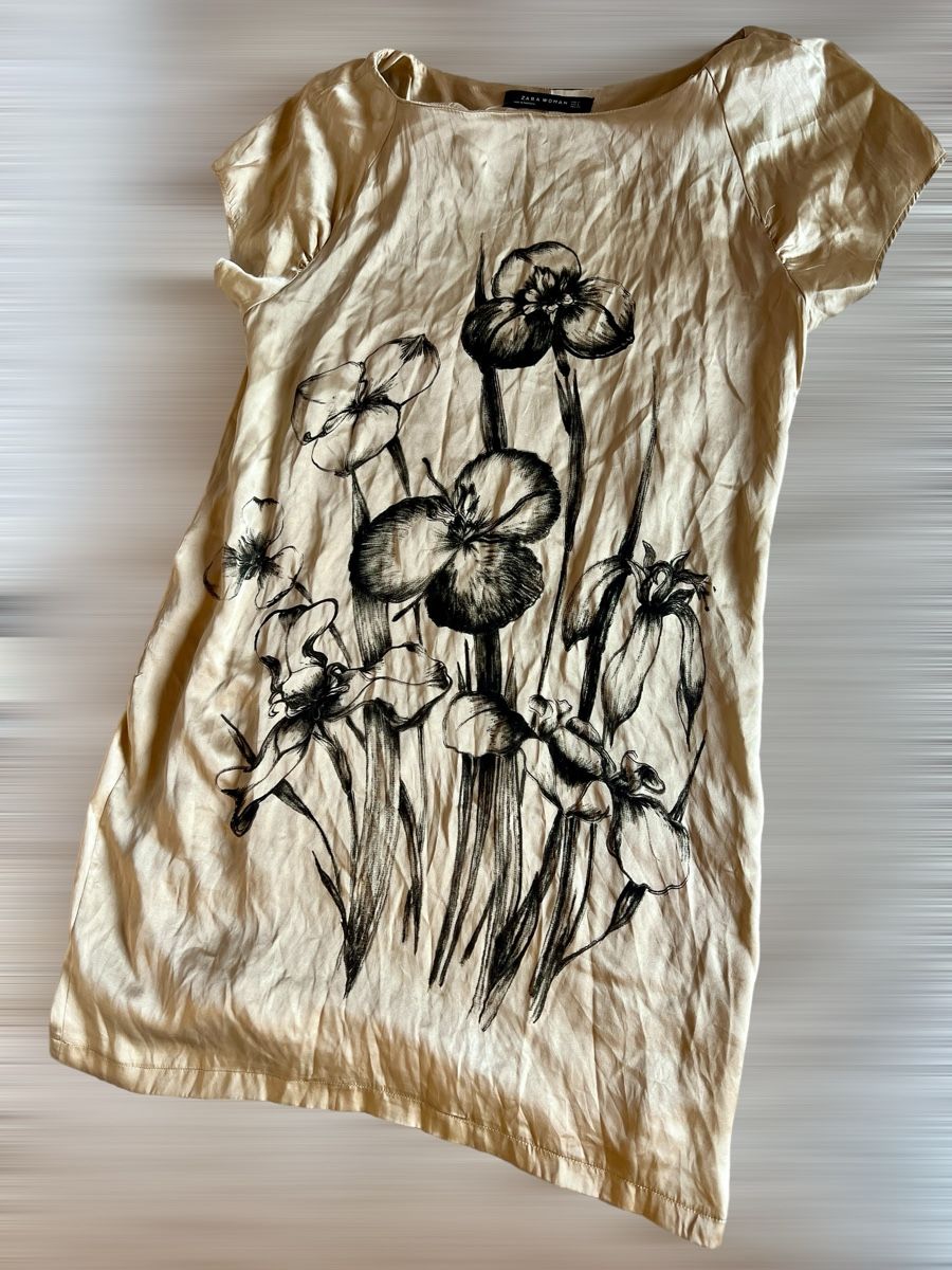 Zara Vestiti: Robe Zara T.L beige à fleurs, soyeuse élégante – Usato da Lausanne venduto da Stephaniesdressing 2
