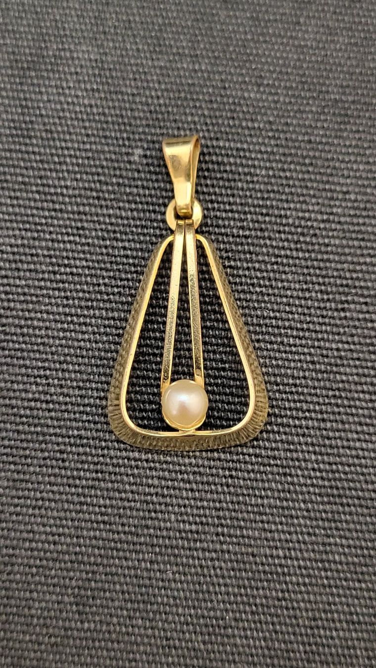 Anhänger: Vintage-Anhänger – Gebraucht aus Basel von spinne02
