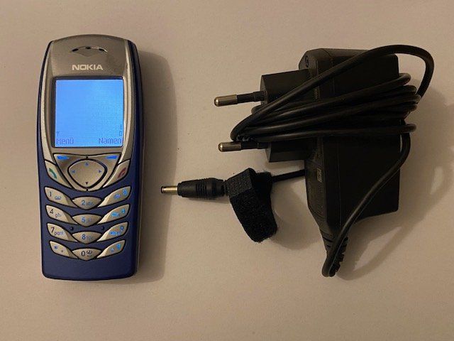 Nokia Telefoni cellulari / Smartphones: Nokia 6100 Handy mit Ladegerät – Usato da Richterswil venduto da Ninodp 5