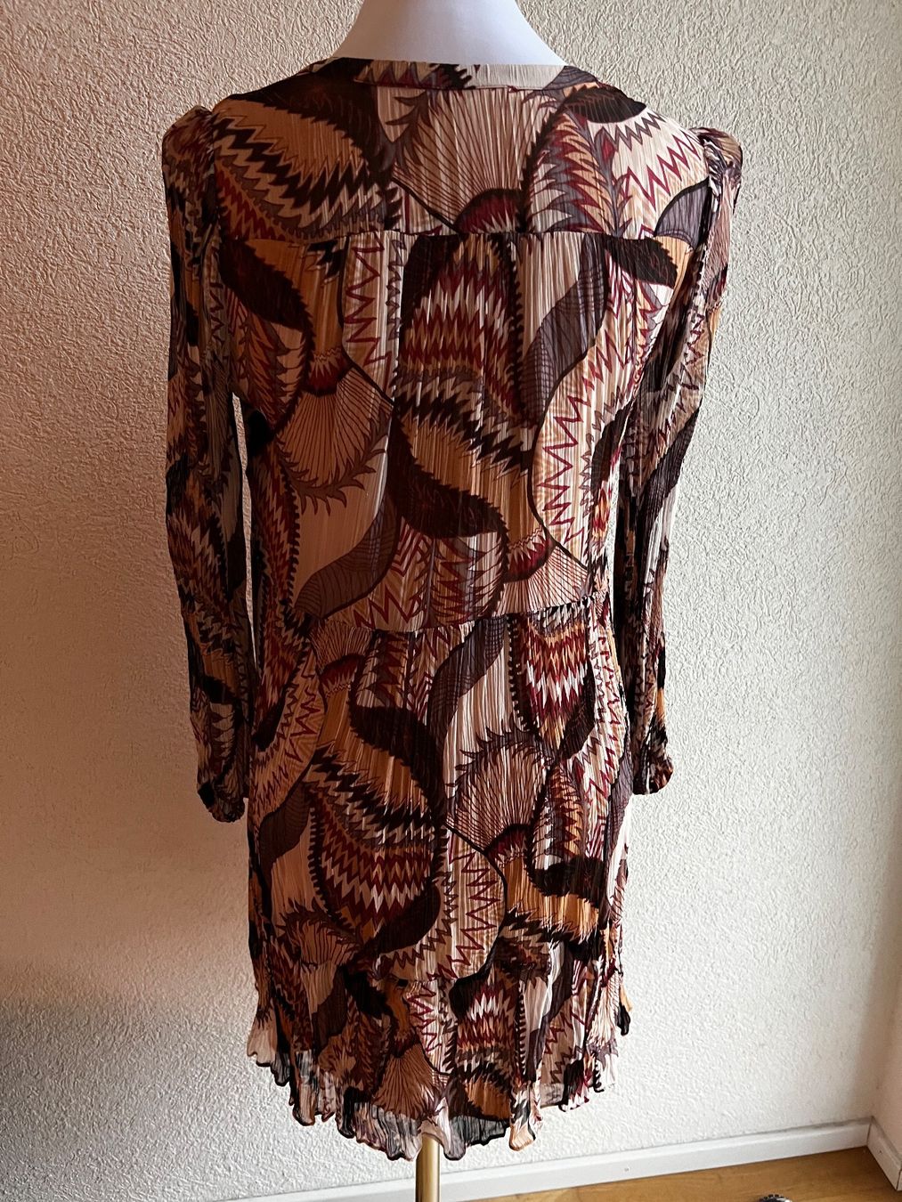 Ba&Sh Kleider: Bash Kleid size 1 – Gebraucht aus Münchenstein von ArleneLM