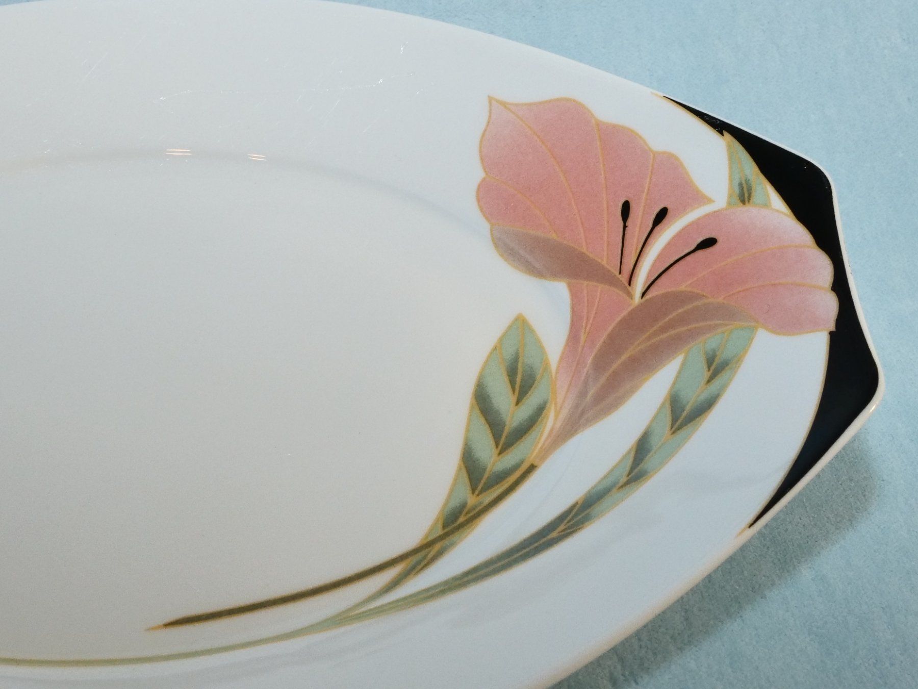 Villeroy & Boch Geschirrsets: Villeroy & Boch- Geschirr-Set  / Serie: Iris – Gebraucht aus Lustmühle von  7