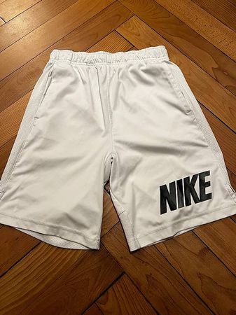 Kinder Sporthose Nike Gr. 137/147