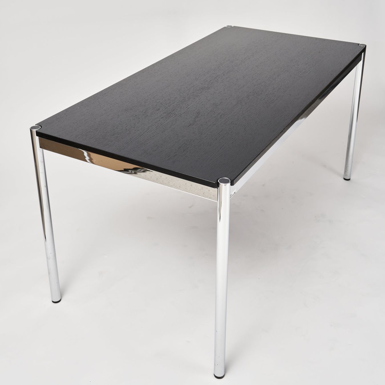 USM Tische: USM Haller Tisch 175x75 Eiche schwarz – Gebraucht aus Affoltern am Albis von Zapro 1