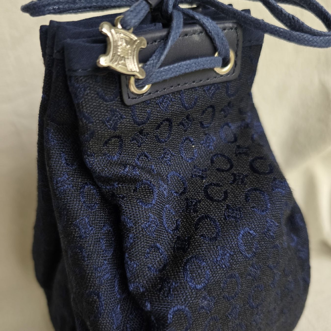 Celine Borse da donna: CELINE Geschenkset mit Tuch & Tasche Neu in Box – Nuovo e nell'imballaggio originale da Zürich venduto da LIMAR 6