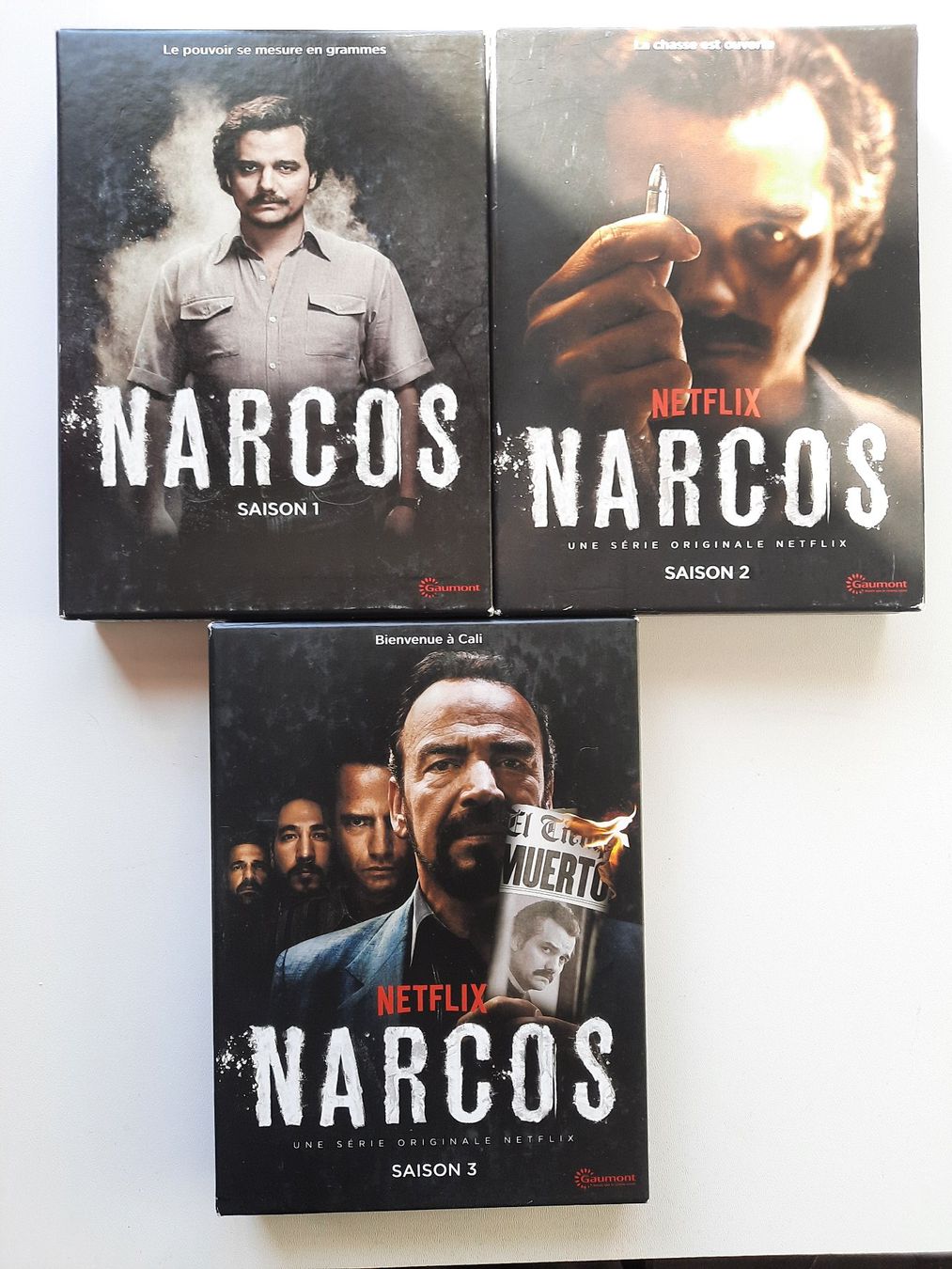Tutti i DVDs: Narcos Intégrale saison 1 à 3 – Usato da Montreux venduto da princessemalabar