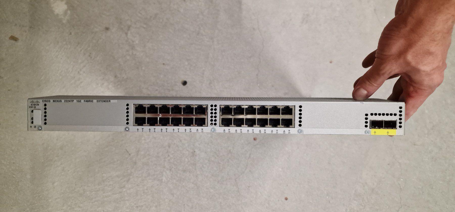 Cisco Hubs & Switches: Cisco Nexus 2224TP Series 1GE Fabric Extender – Gebraucht aus Gerlafingen von diotech