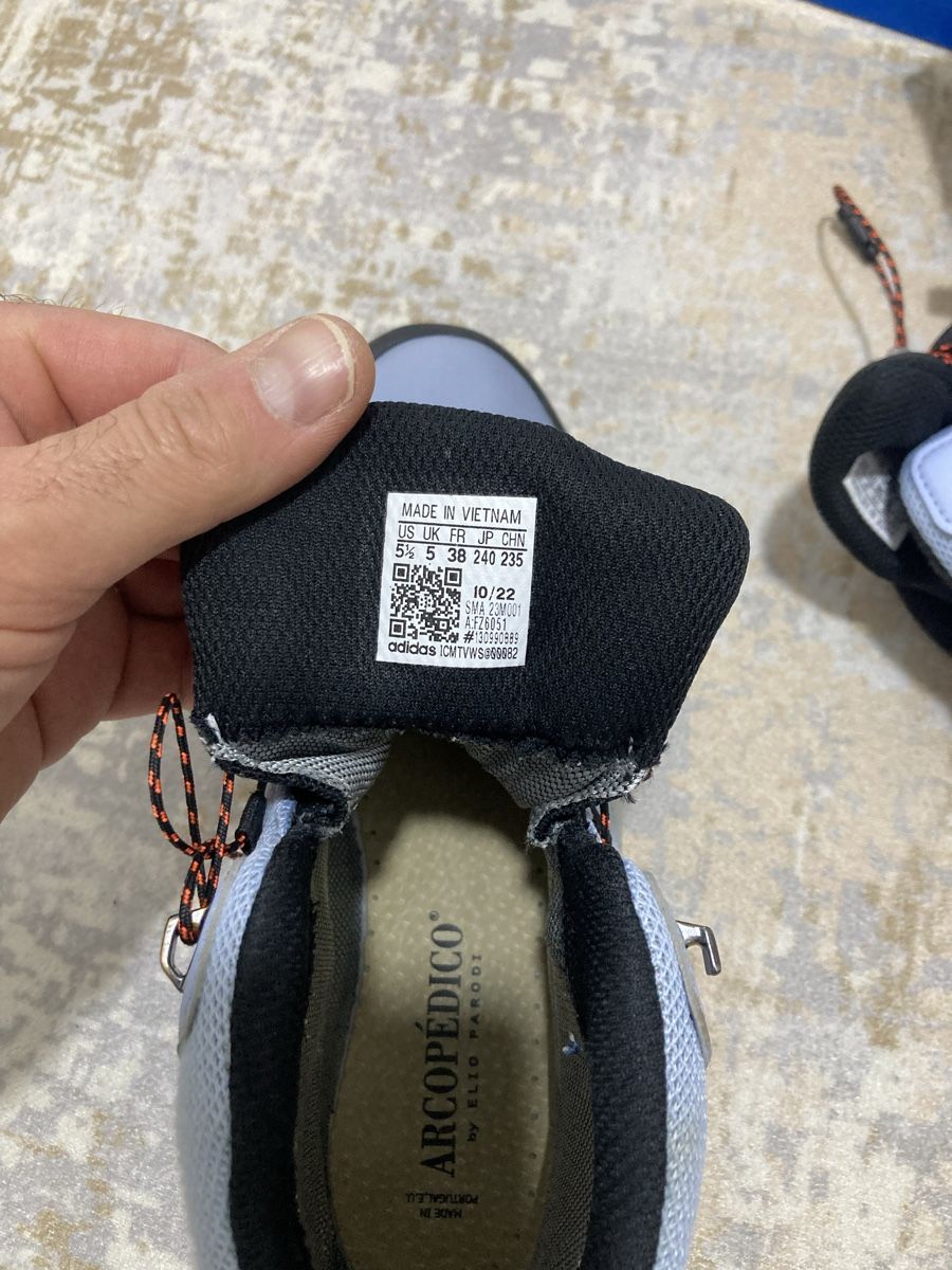 Adidas Scarpe da donna: Treckingschuhe – Usato da Ebikon venduto da Ibraimis 1