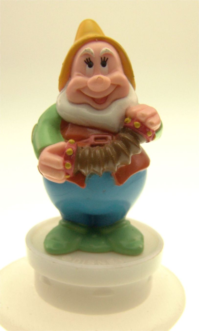 Disney Statuette: Zwerg Seppel Smarties Nestlé Disney – Usato da Langenthal venduto da TolleGeschenke2026