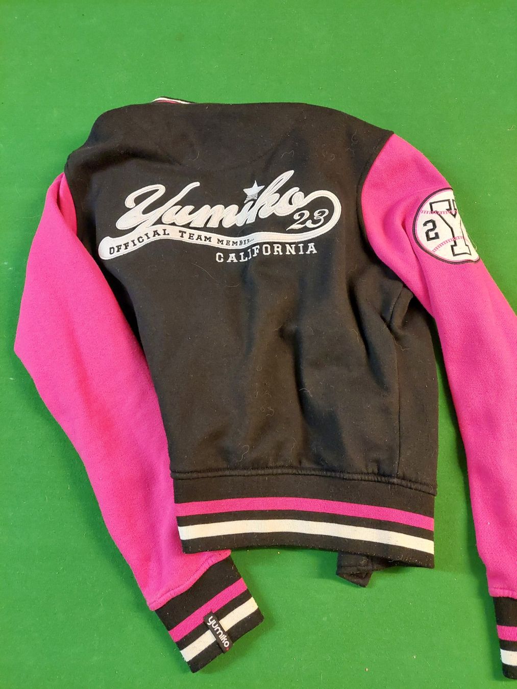 Giacche: Jacke pink schwarz – Usato da Wynau venduto da Meysi 1