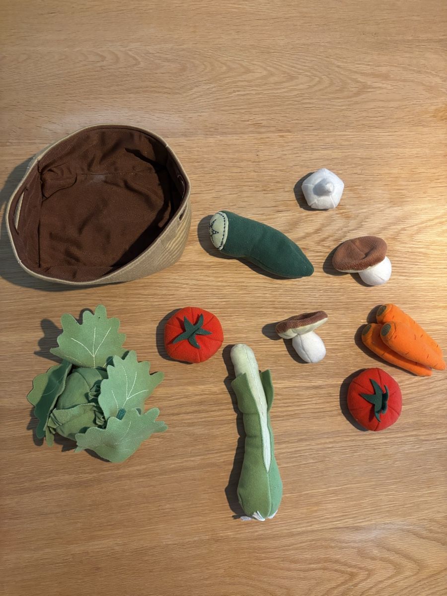 Spielzeuge: Kinderküche Zubehör aus Stoff – Gebraucht aus Basel von Pepiteki