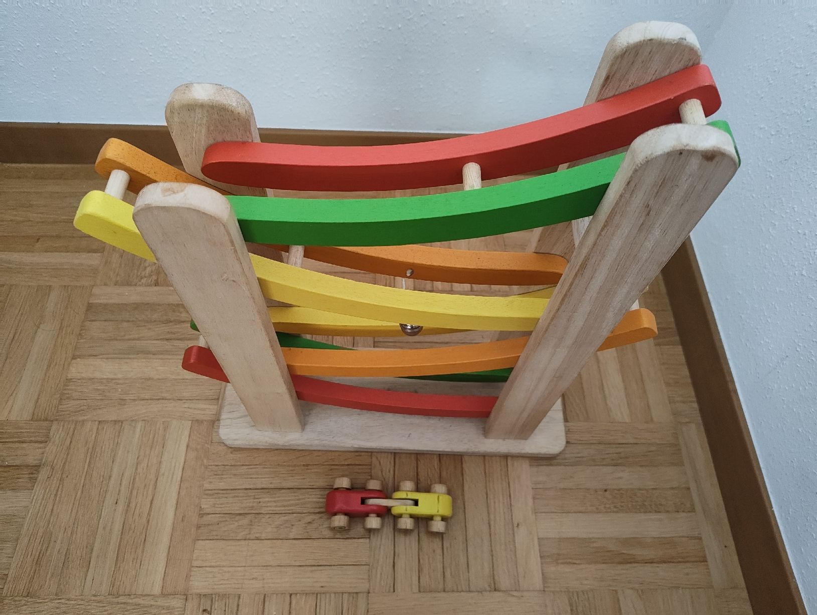 Giocattoli: Holz Rennbahn mit Auto – Usato da Thierachern venduto da _Sunshine_._ 3