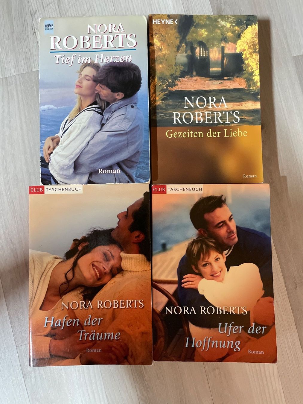Libri: Nora Roberts 15 Stück – Usato da Kappelen venduto da Waloga 1