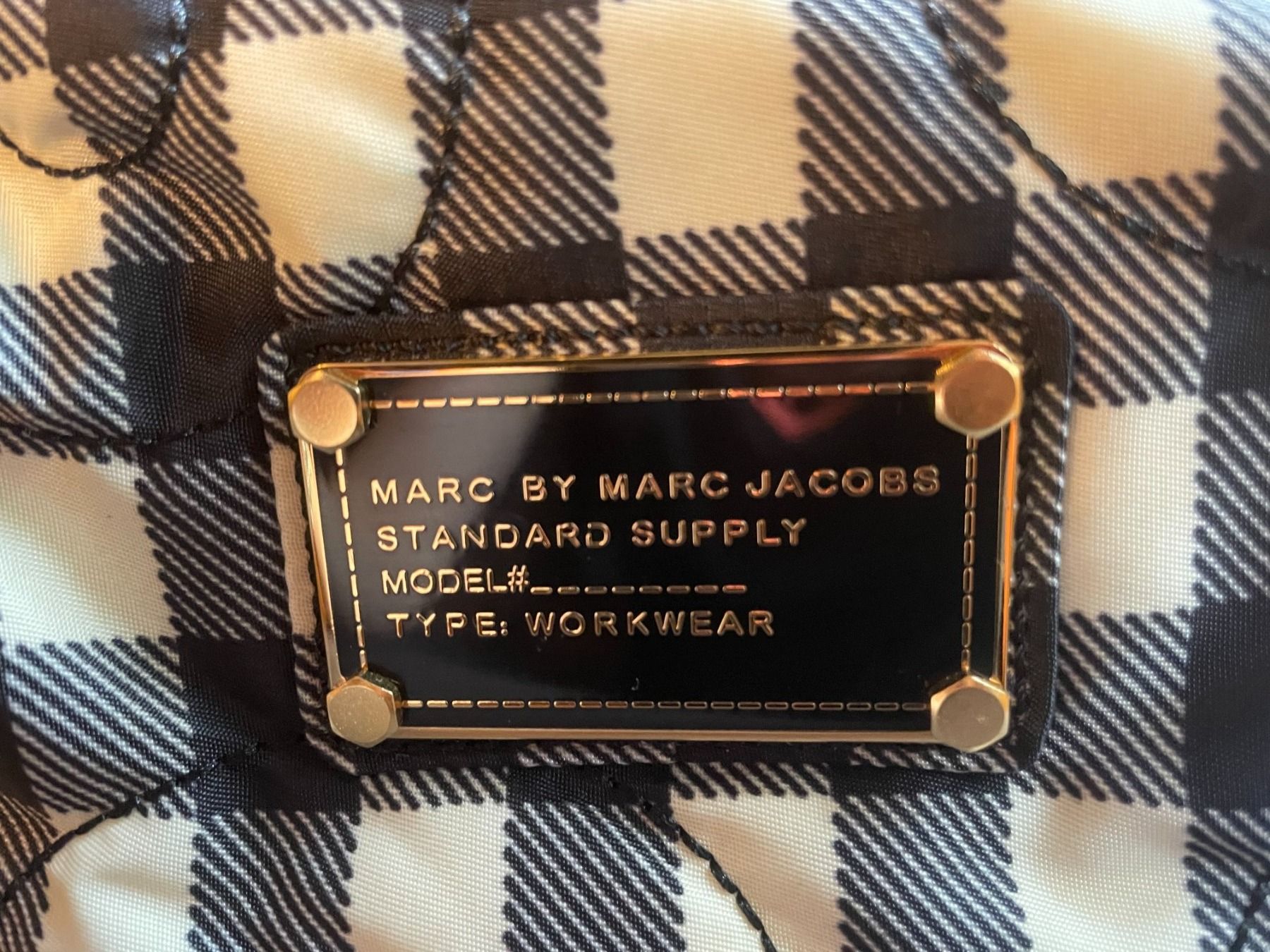 Marc Jacobs Taschen für Damen: Bustina porta oggetti nera e bianca Marc Jacobs – Neu (gemäss Beschreibung) aus Meilen von val_tsv8 1