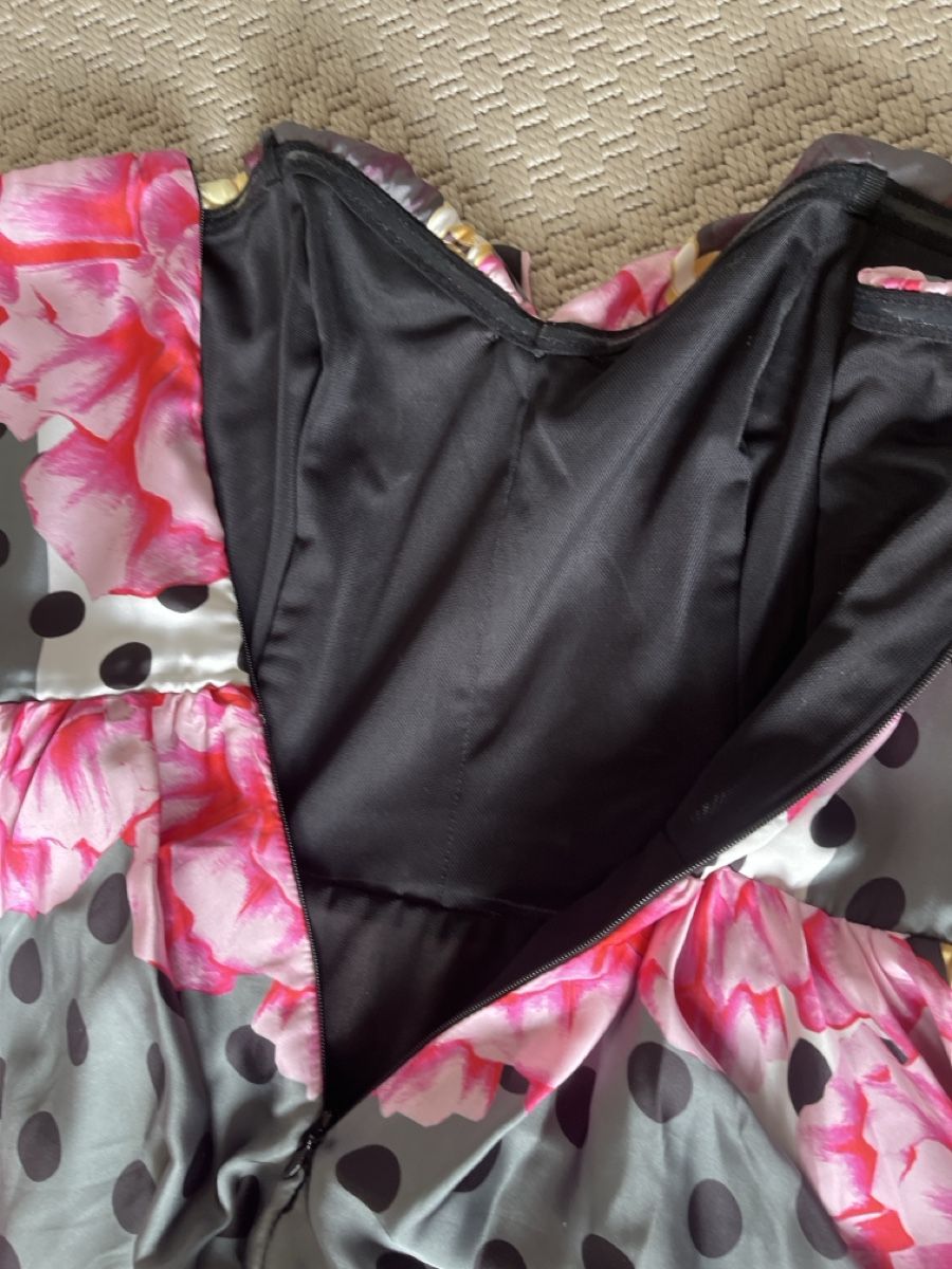 Guess Vestiti: Kleid von Guess, M – Usato da Solothurn venduto da Bobesch08 5