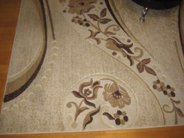 TEPPICH  MIT  BLUMEN