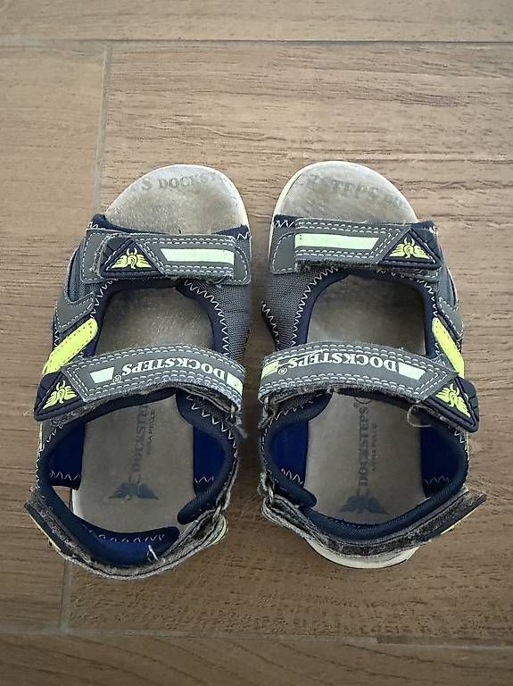 Schuhe für Jungen: Sandalen – Gebraucht aus Basel von Frani010 2
