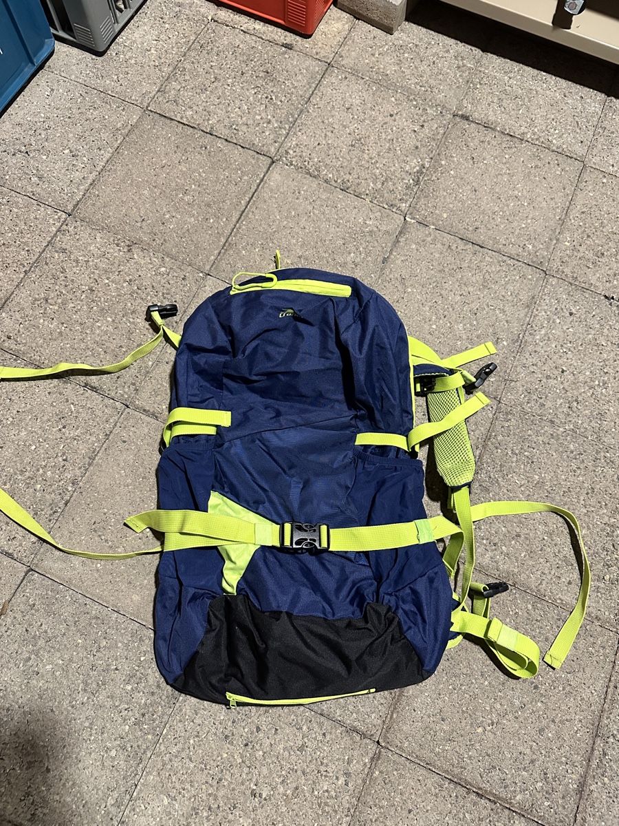 Zaini: Crane 20L Wanderrucksack, neuwertig – Usato da Benken SG venduto da Adonis1312